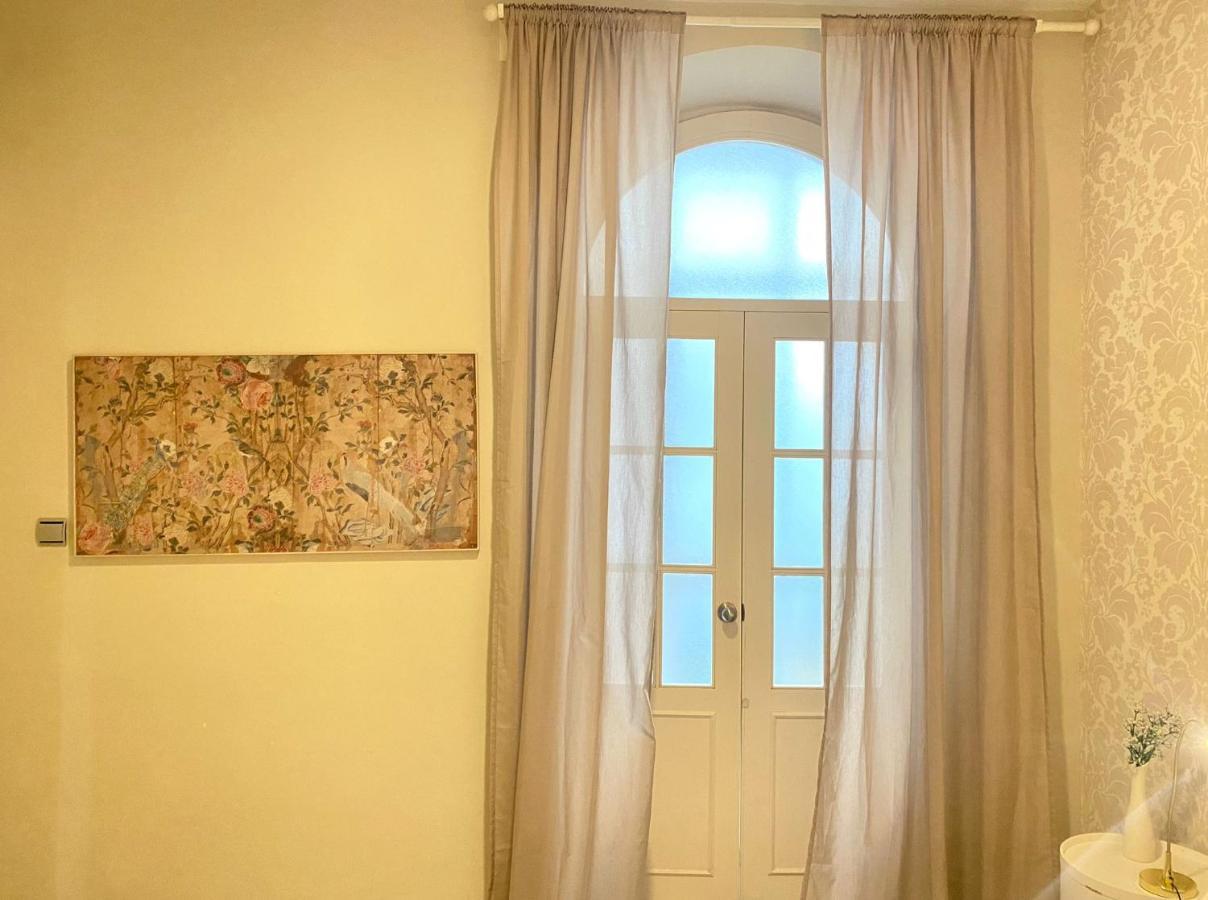 Colon 1451 - Pleno Centro Y Wifi Gratis Apartment Cadiz